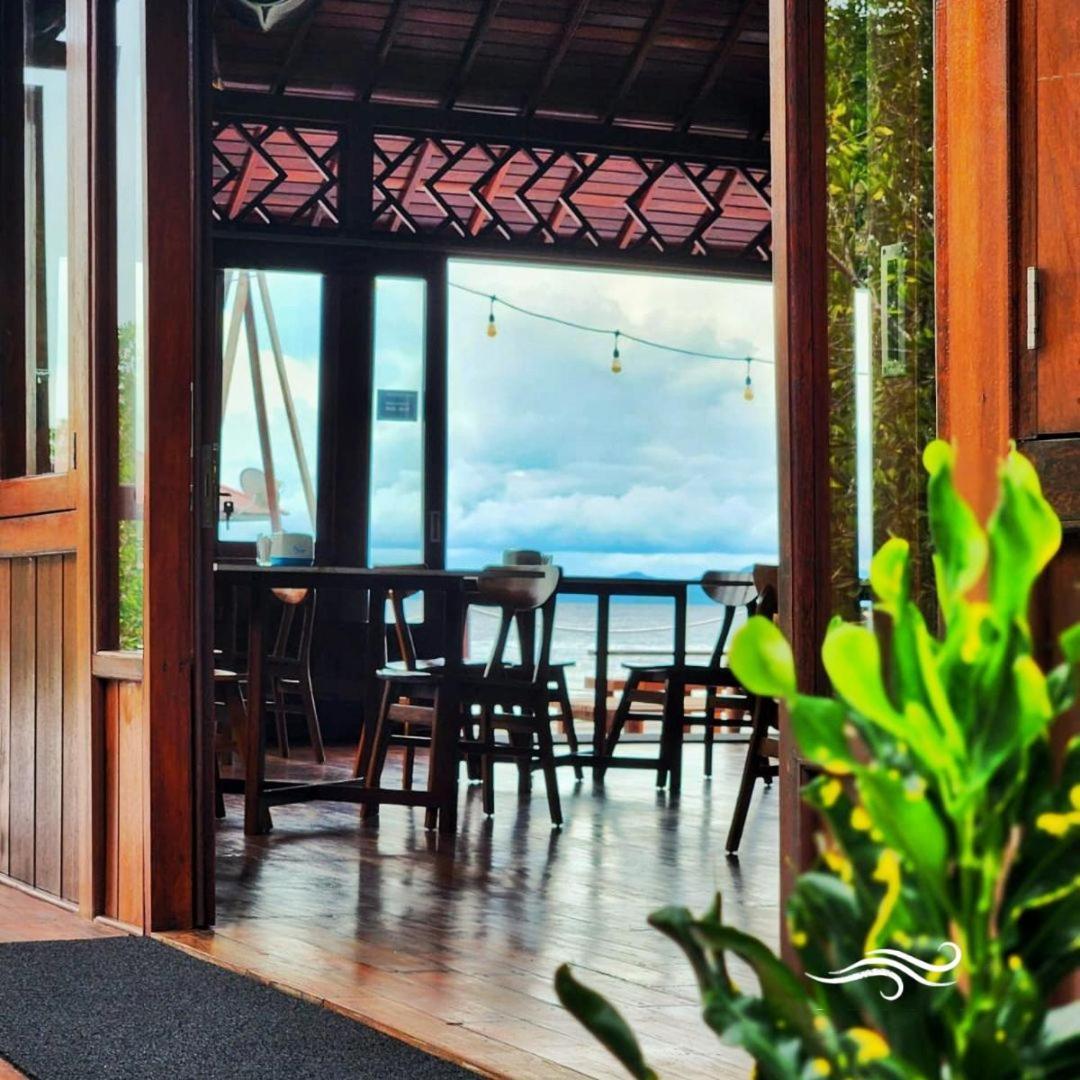 Coriana Dive Resort Waisai ภายนอก รูปภาพ